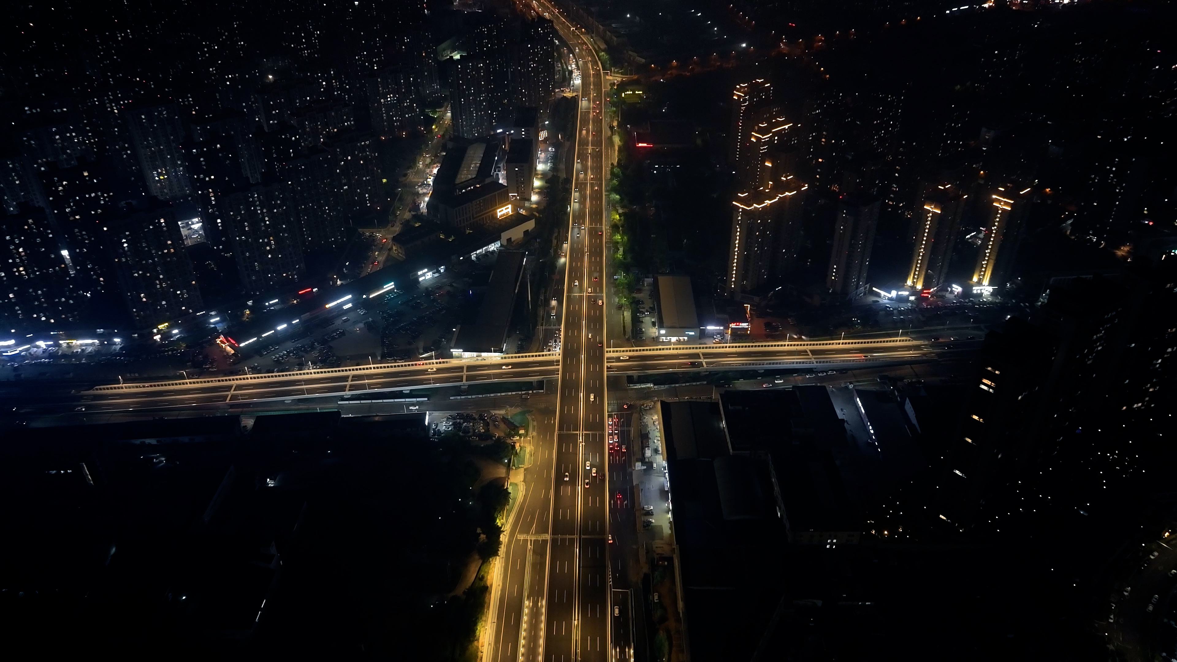 長(zhǎng)沙路、金水路跨線橋正式建成通車(chē)